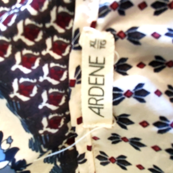 Ardene Putnick Blouse - Picture 4 of 4